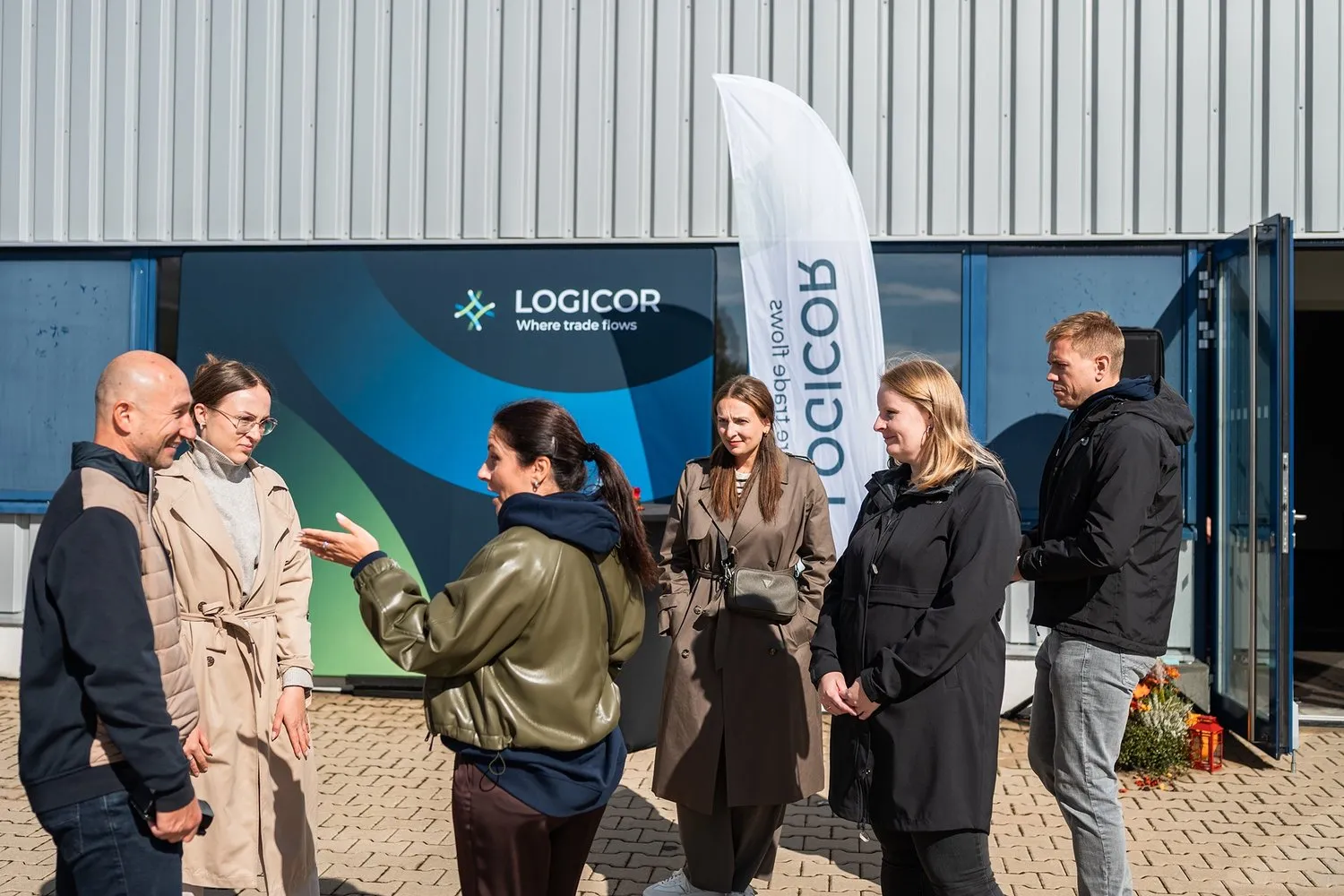 Lidé a komunita Logicoru